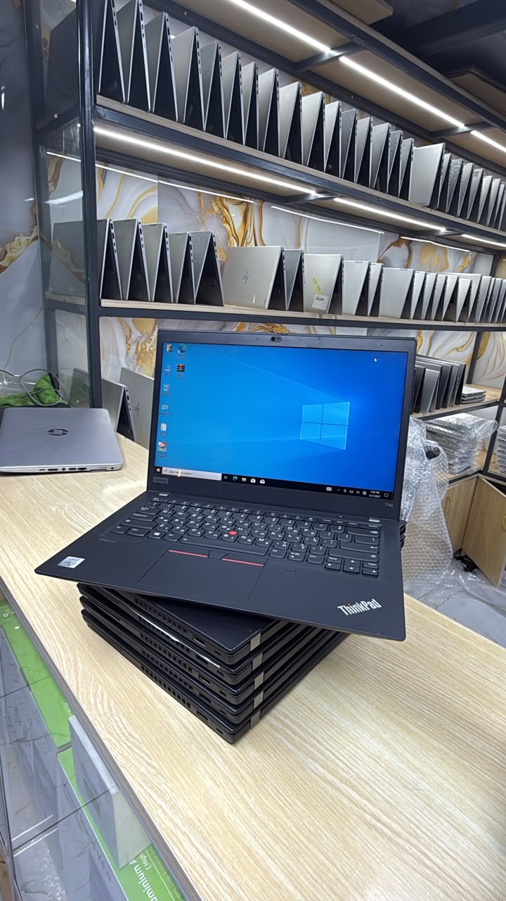 Lenovo ThinkPad T14s Core i7 10th Gen 32GB RAM 512GB SSD Touchscreen product photo