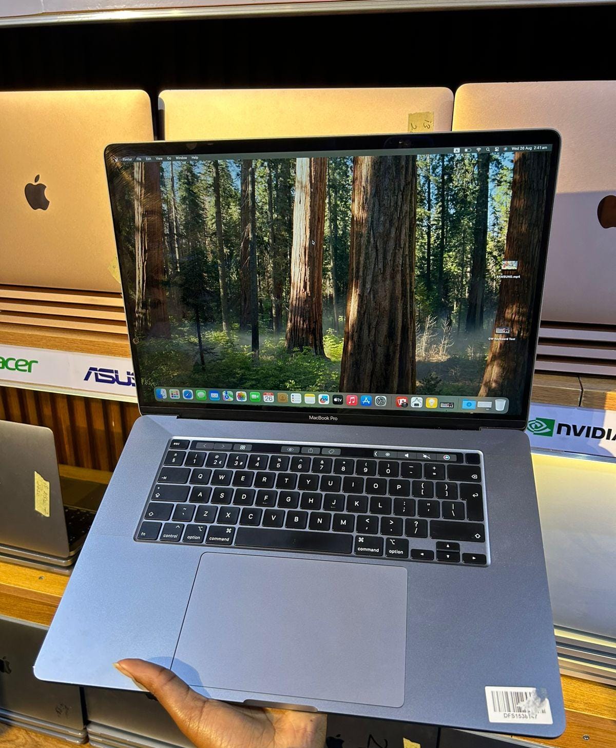 MacBook Pro 2019 15 inch with touch bar ,Intel core i7 ,32gb ram/1TBssd + 4GB Graphics card product photo