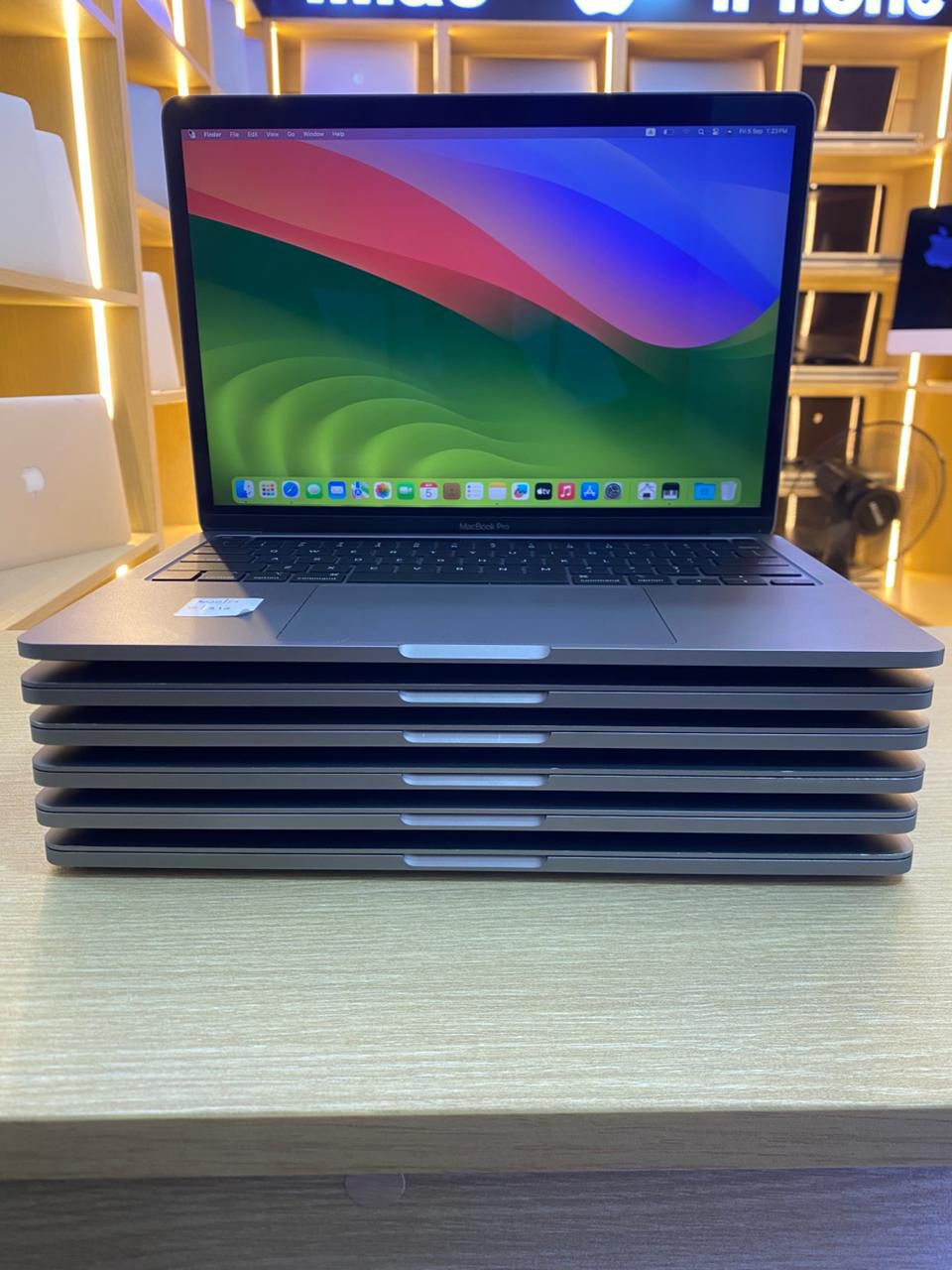 MacBook Pro 2019 i9 32GB RAM/512 GB SSD,16 -inch product photo