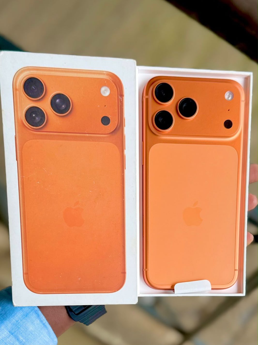 iPhone 17 Promax 256GB E-SIM Color: Orange Battery health 100% CC 12 product photo
