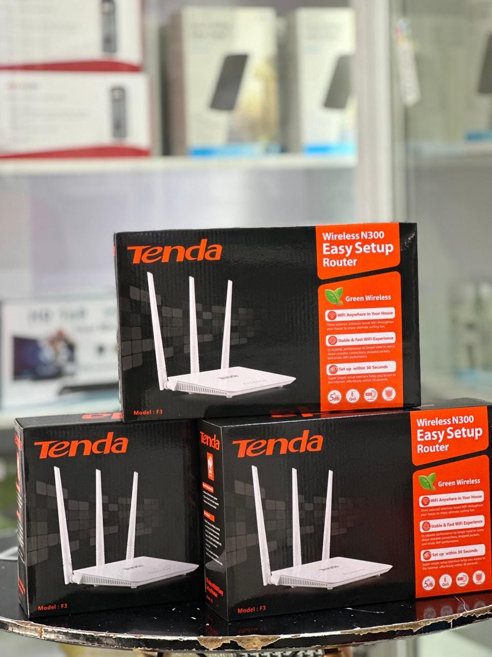 TENDA ROUTER F3 product photo