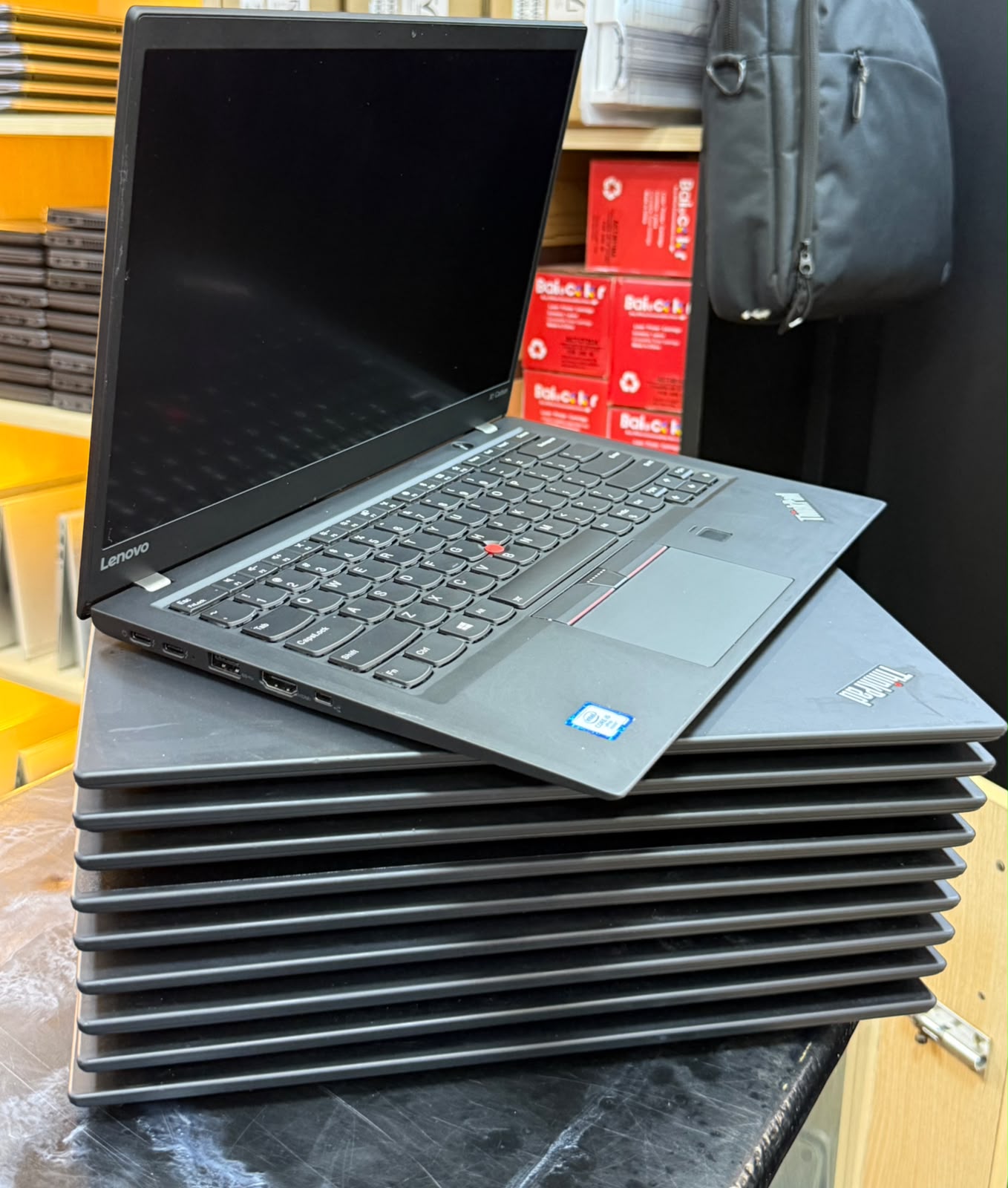 Lenovo X1 carbon Intel Core i5, 6th generation, 8GB RAM 256GB SSD.  @26,500 kshs product photo