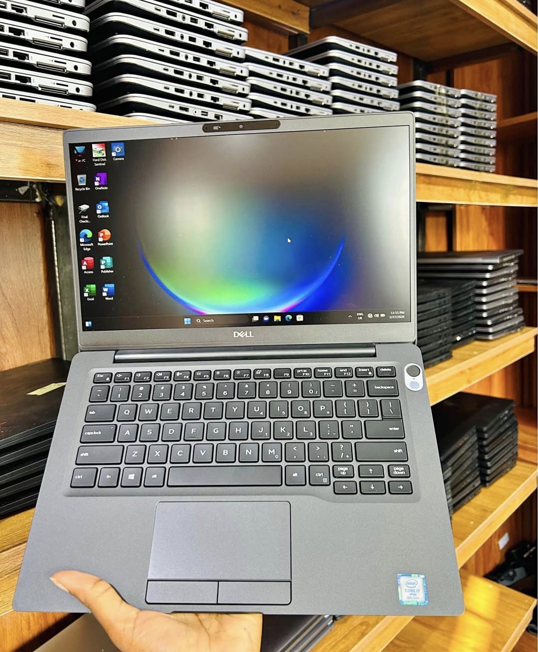 Dell 7300 i5 8gb ram 256ssd processor: Intel Core i5-8265U / i5-8365U, 8th Generation product photo