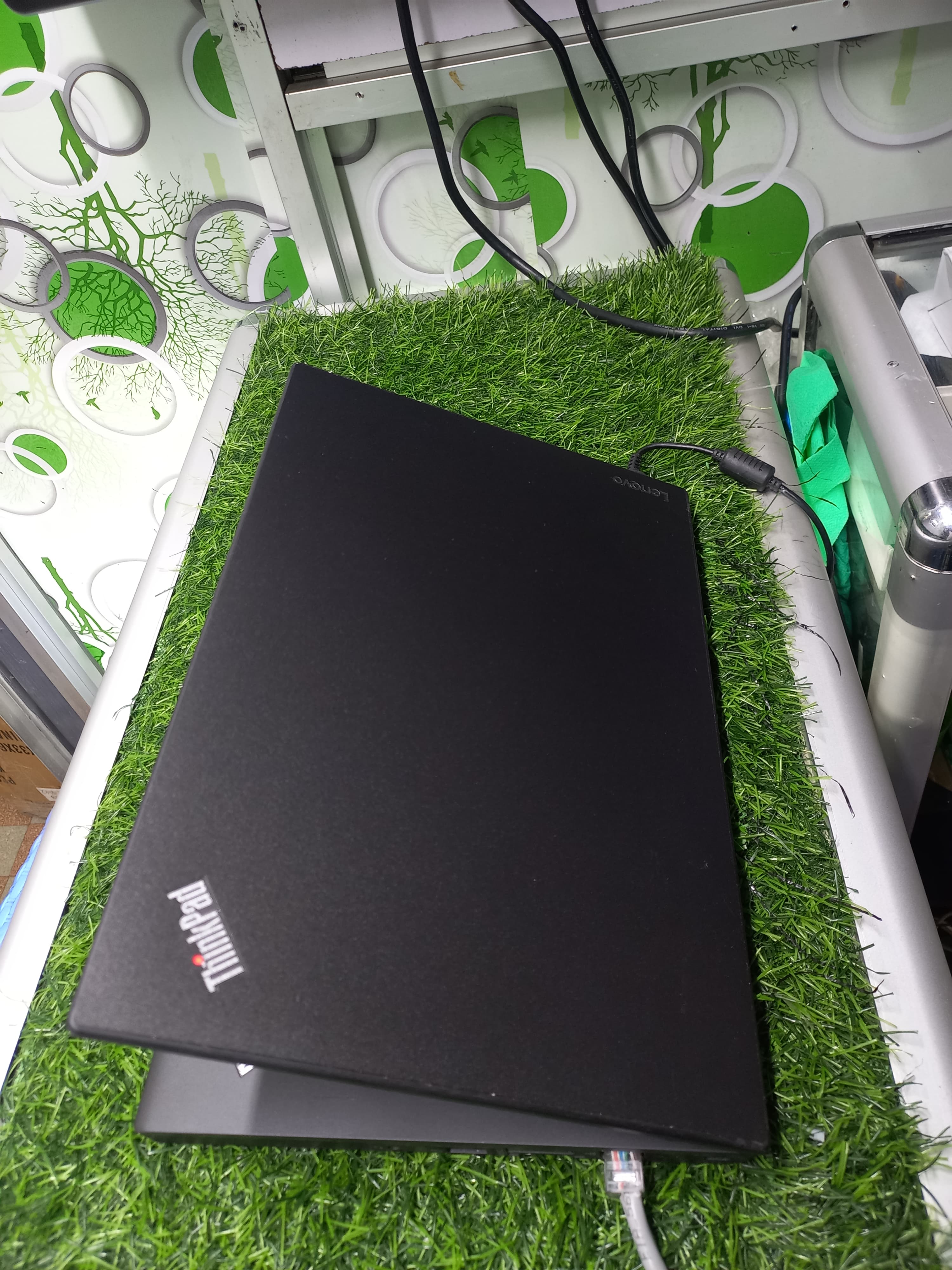 Lenovo ThinkPad X260 – Core i5 | 8GB RAM | 256GB SSD product photo