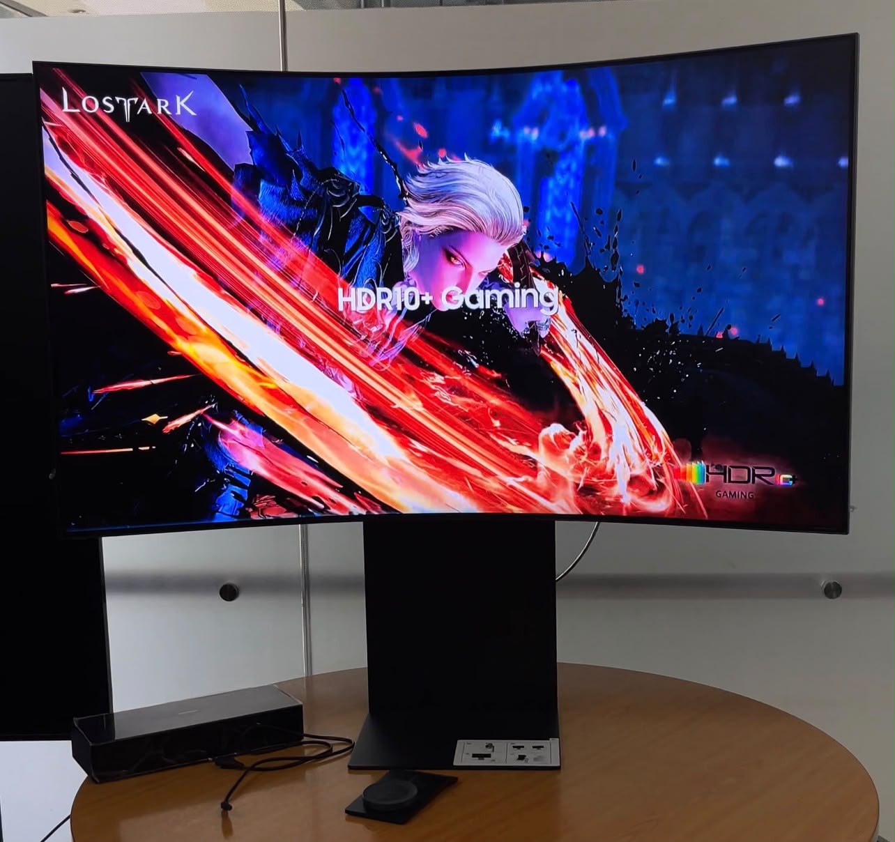 Samsung Odyssey Ark 2nd Gen LS55CG97WNMXUE 55", SMART, 4K (3,840 x2,160),165Hz, 1ms,1000R, VA, Speakers, Black product photo