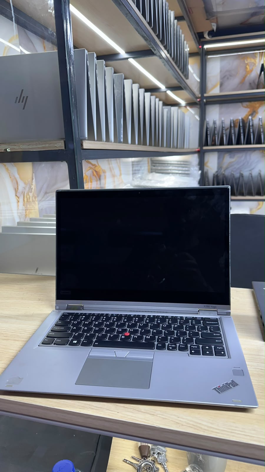 Lenovo Yoga X380 8th Gen i7 16GB RAM 256GB SSD,Touchscreen ... product photo