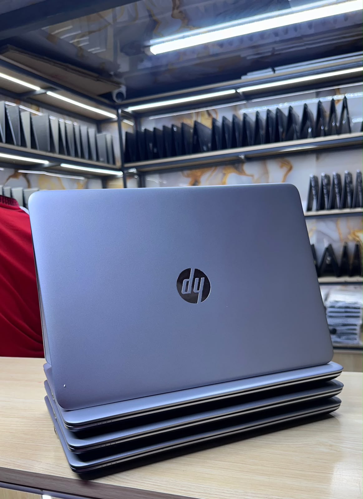 HP EliteBook 840 G4 with an Intel Core i7 7th Gen processor, 8GB RAM, 256GB SSD, and a 14-inch Full HD touchscreen product photo