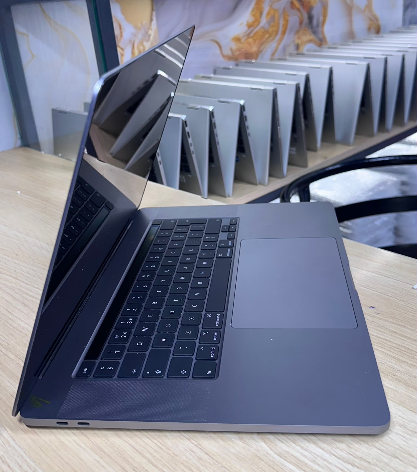 MacBook Pro 2019 intel core i7, 16gb ram, 512GB SSD, 16 inches Display. @58,000 kshs. product photo