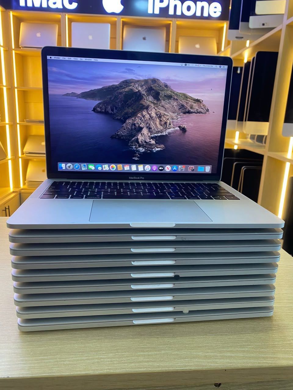 MacBook Air 2015 core i5 8gb ram 256 gb ssd product photo